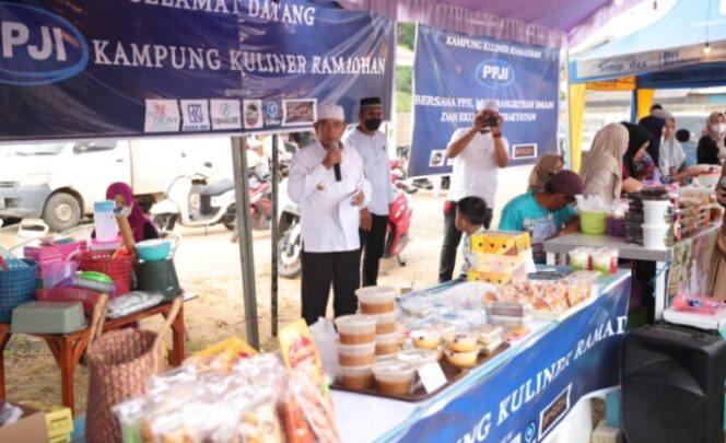 
 Wabup Muh Rusli Buka Kampung Kuliner Ramadhan