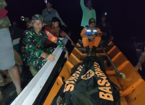 
 Korban Tenggelam Akhirnya Di Temukan Setelah 6 Jam Pencarian