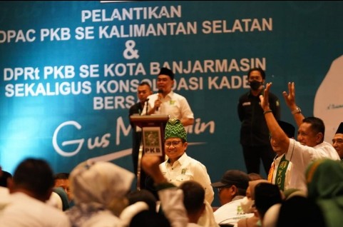 
 Gus Muhaimin Lantik DPAC PKB se-Kalsel dan DPRt PKB Kota Banjarmasin